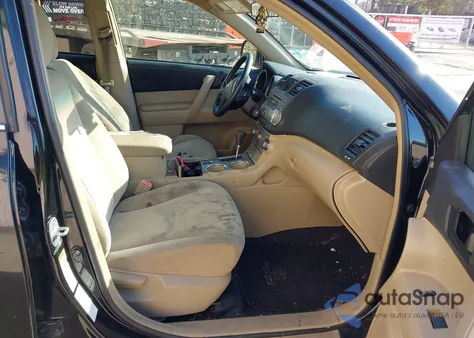 2012 Toyota Highlander Base V6 z USA, uszkodzony, nr VIN 5TDBK3EH9CS165033